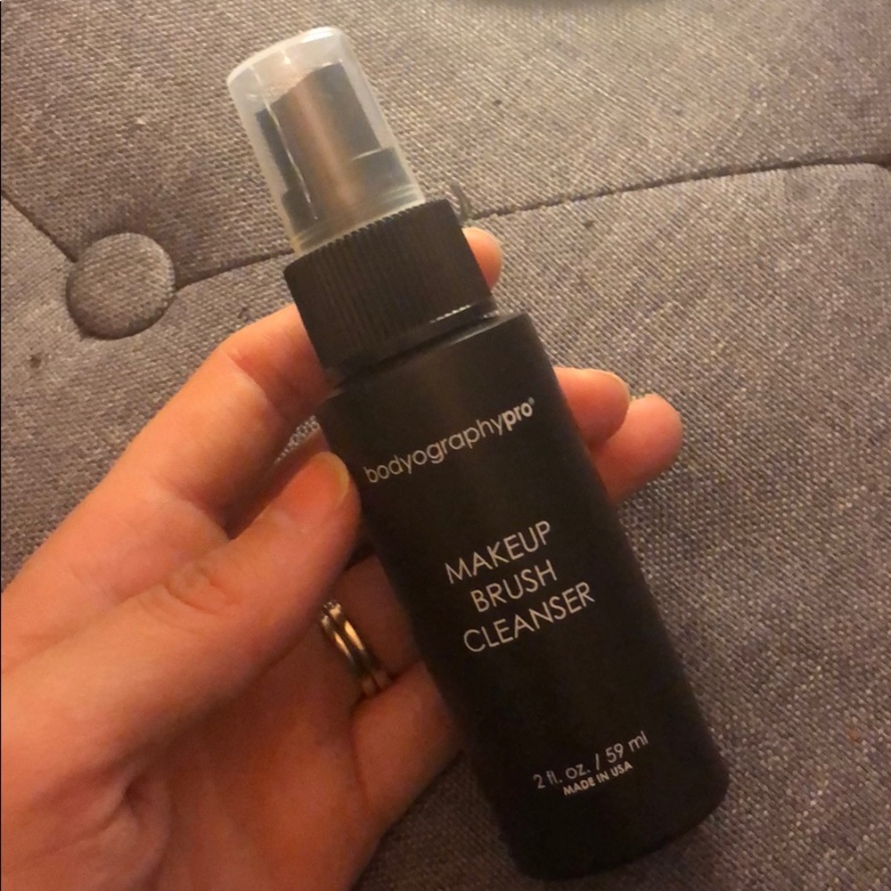 🔥4 for $25 🔥 Makeup Brush Cleanser